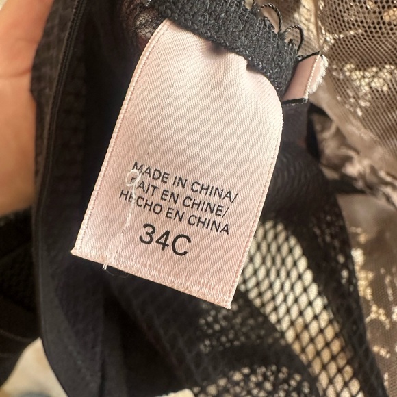 VS Black Lace Women Top - Picture 5 of 5